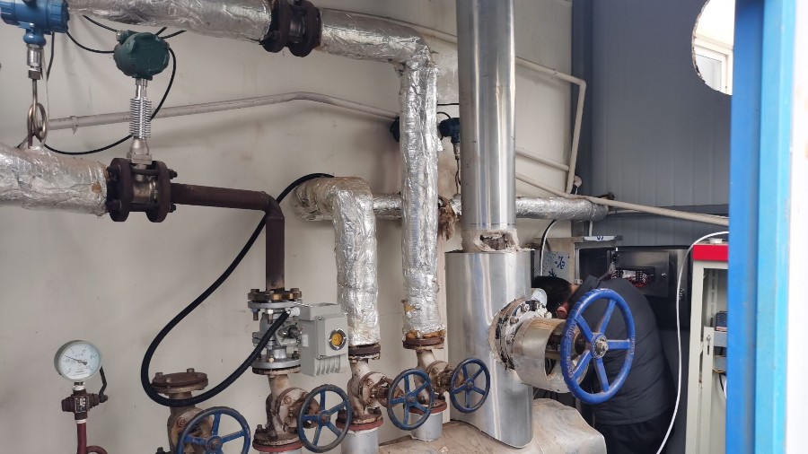 渦街流量計測蒸汽，現場安裝調試